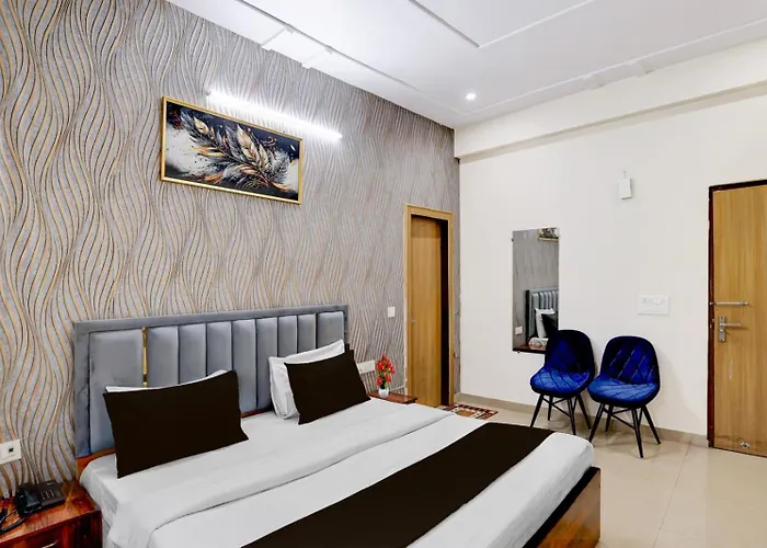 Hotel Palm Paradise